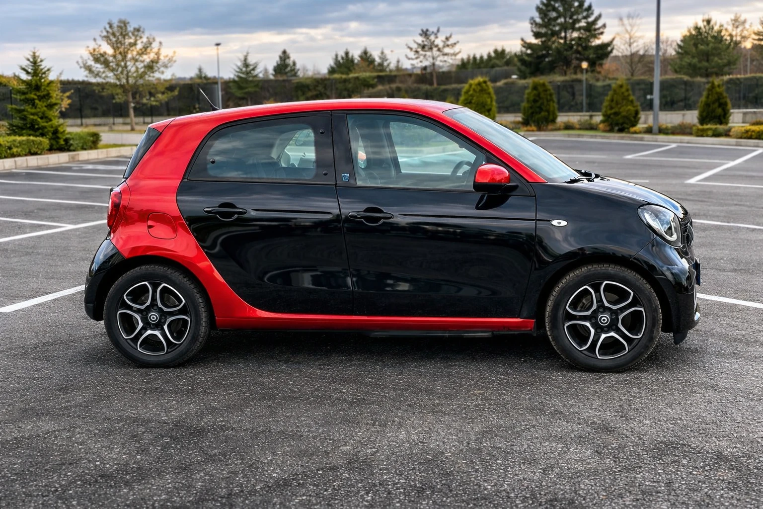 Smart Forfour, снимка 4 - Автомобили и джипове - 53700669