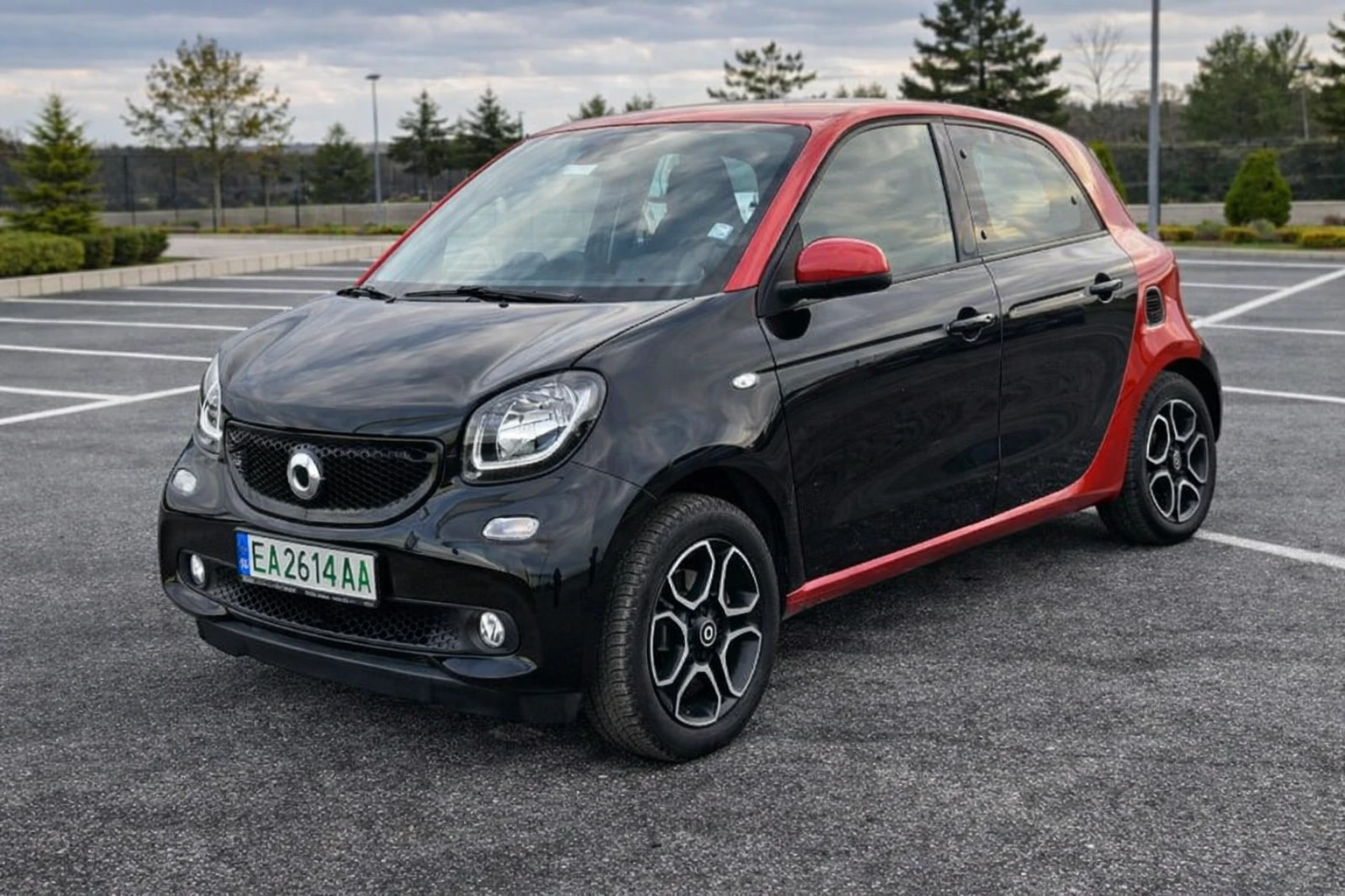 Smart Forfour, снимка 3 - Автомобили и джипове - 53700669