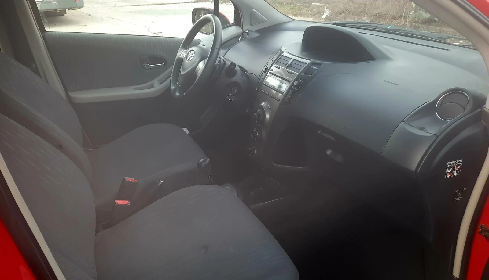 Toyota Yaris 1.3i automatik | Mobile.bg � ����������� 13