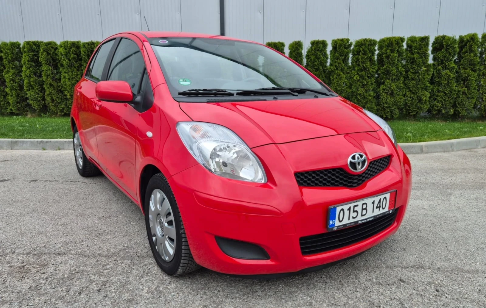 Toyota Yaris 1.3i automatik Fece Lift, снимка 3 - Автомобили и джипове - 53688170
