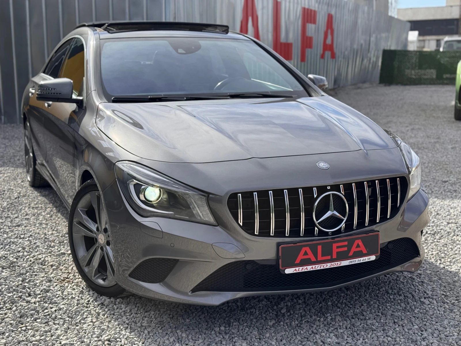 Mercedes-Benz CLA 200 БЕНЗИН/ПАНОРАМА+ КАМЕРА/СПОРТ/НАП.ОБСЛУЖЕНА/ТОП///, снимка 5 - Автомобили и джипове - 53784078