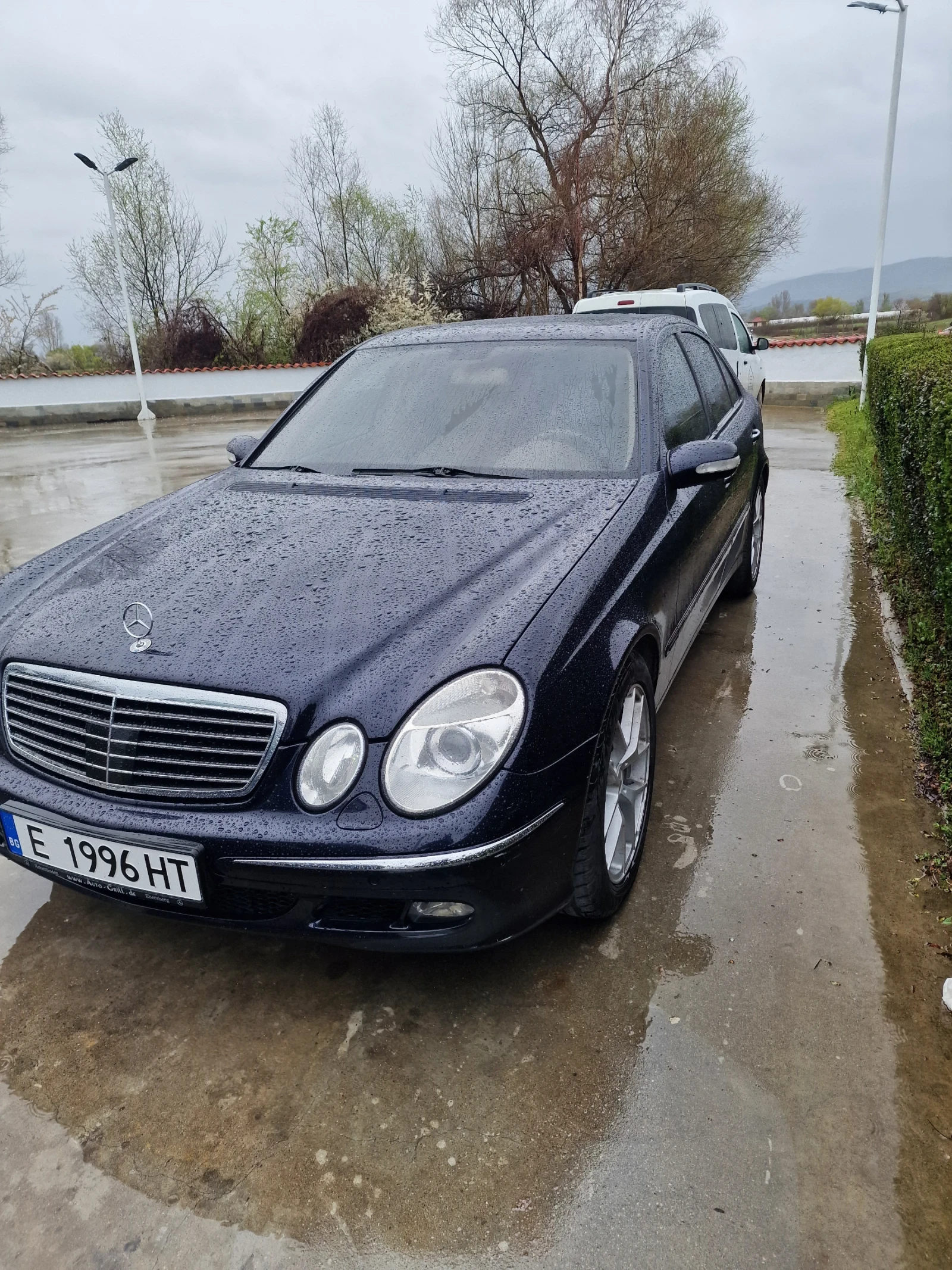 Mercedes-Benz E 500 + газ, снимка 3 - Автомобили и джипове - 54070837