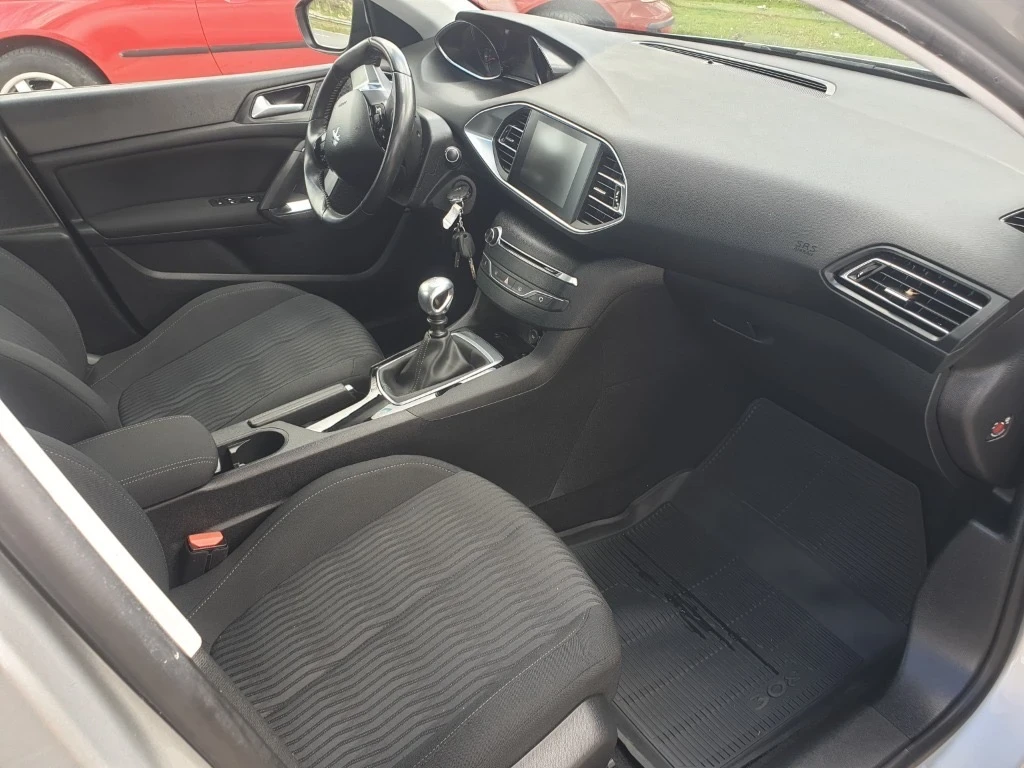 Peugeot 308, снимка 9 - Автомобили и джипове - 54178472