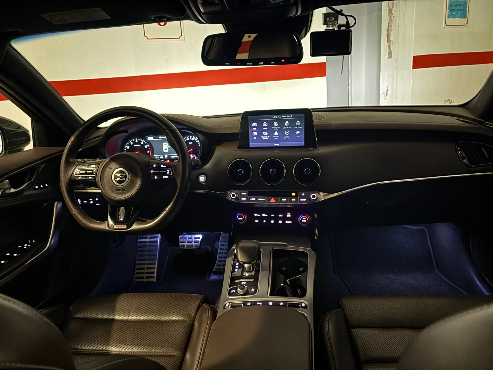Kia Stinger 3.3T AWD, снимка 8 - Автомобили и джипове - 54441078