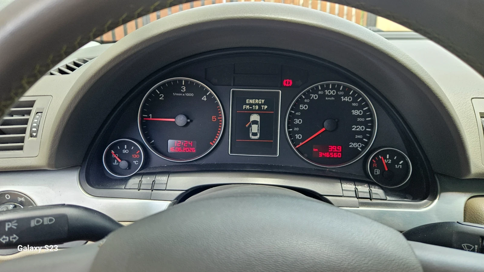 Audi A4 Avant, снимка 8 - Автомобили и джипове - 54925087