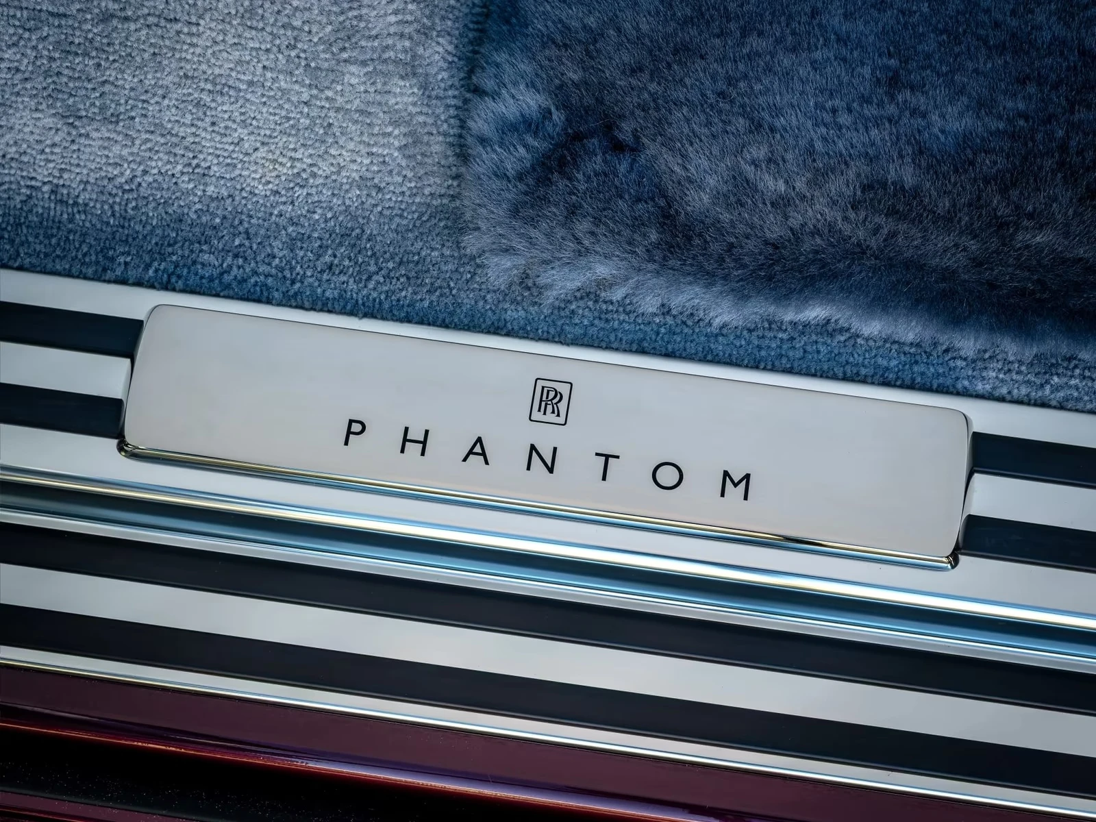 Rolls-Royce Phantom BESPOKE / SHOOTING STAR / 360 / HUD/ THEATRE / , снимка 17 - Автомобили и джипове - 55043850