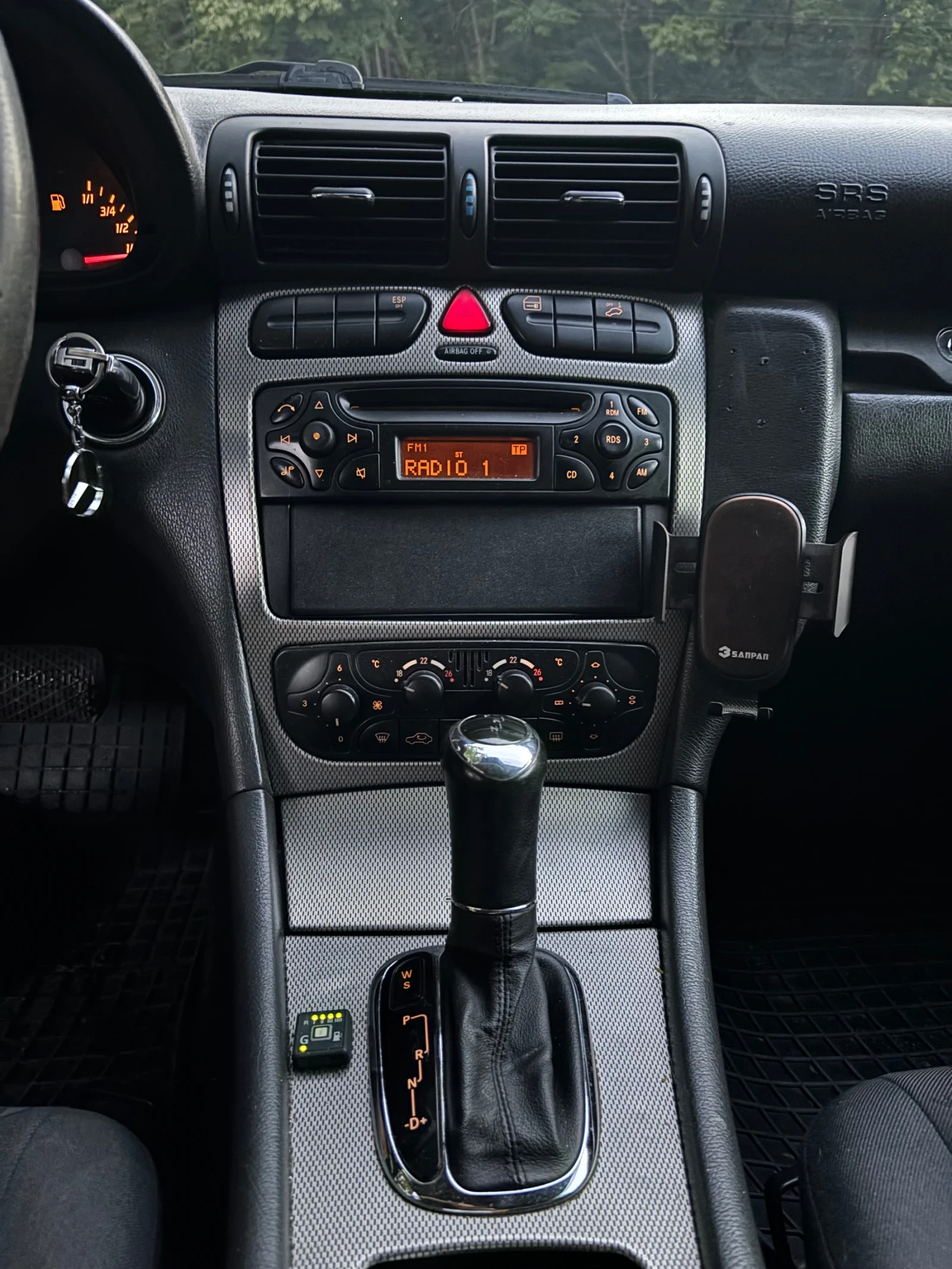 Mercedes-Benz C 200, снимка 6 - Автомобили и джипове - 55104647