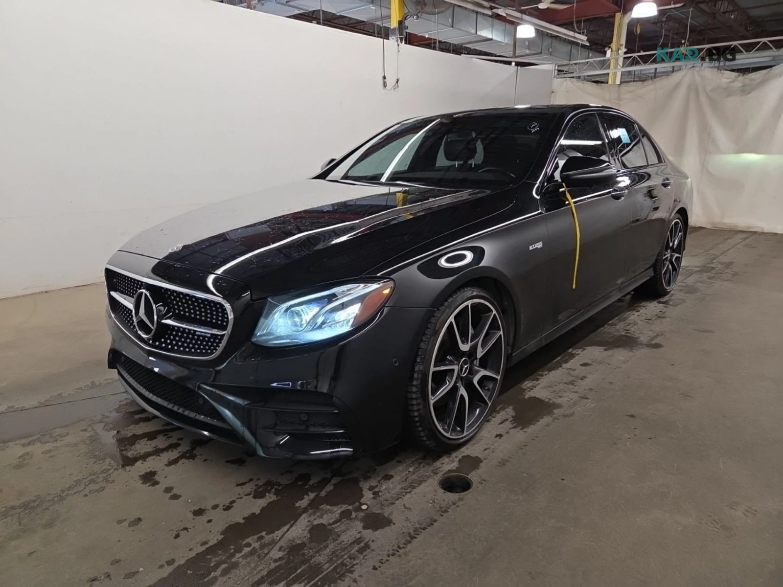 Mercedes-Benz E 43 AMG 4MATIC FULL Автокредит Цена до България, снимка 2 - Автомобили и джипове - 55332106