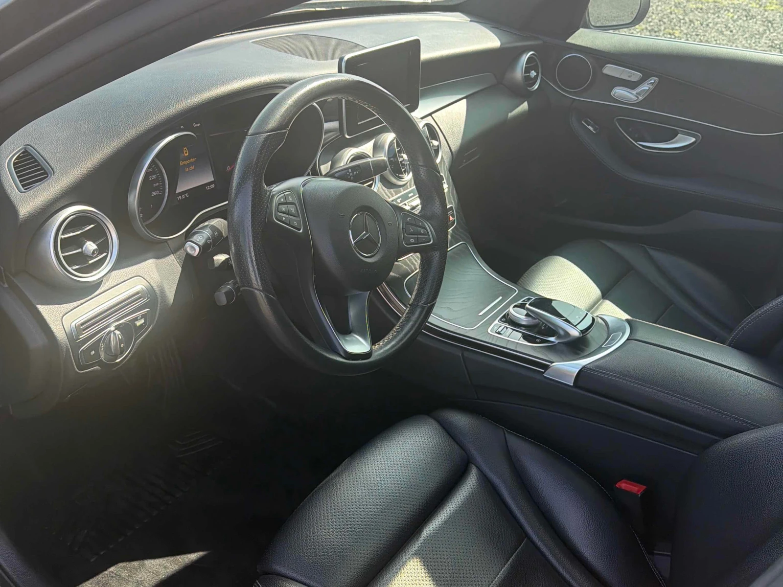 Mercedes-Benz C 300 * CARFAX * БЕЗ ПЪРВОНАЧАЛНА ВНОСКА, снимка 5 - Автомобили и джипове - 56064446