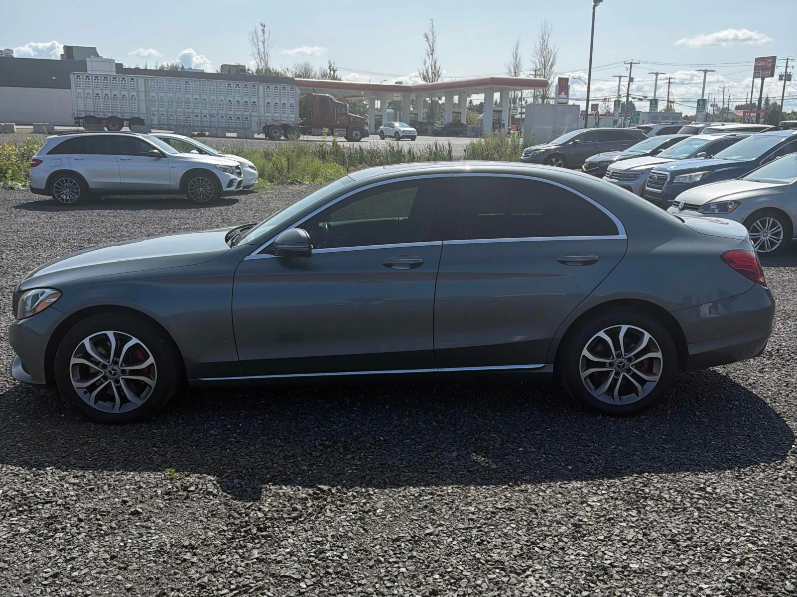 Mercedes-Benz C 300 * CARFAX * БЕЗ ПЪРВОНАЧАЛНА ВНОСКА, снимка 2 - Автомобили и джипове - 56064446