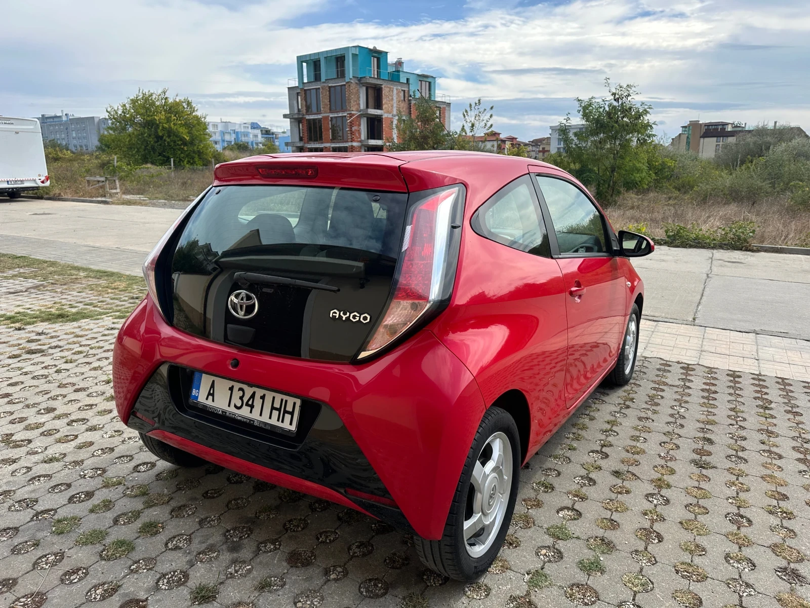 Toyota Aygo 1.0 автоматик, снимка 4 - Автомобили и джипове - 56246708
