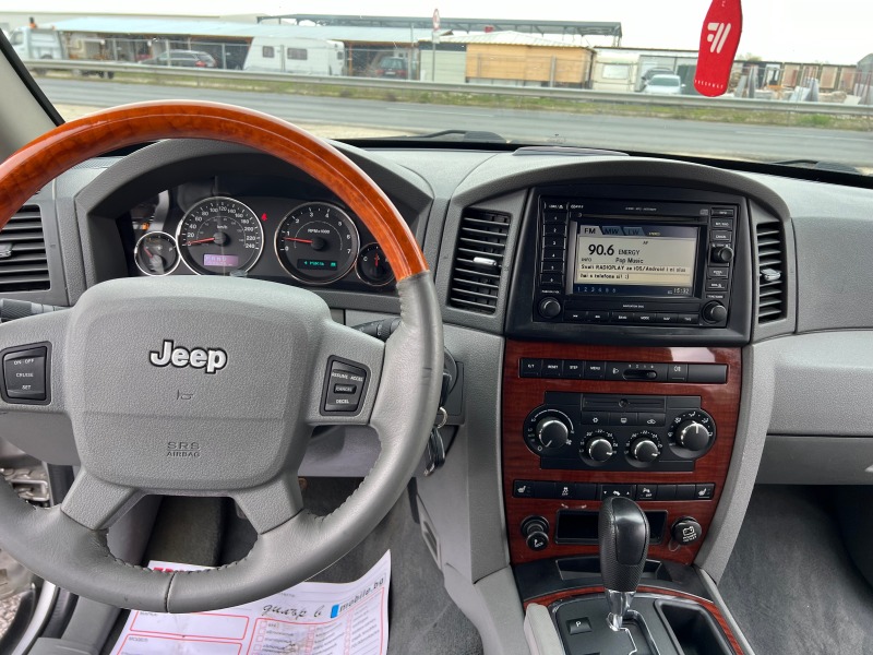 Jeep Grand cherokee 3.0 cdi, снимка 12 - Автомобили и джипове - 44766882