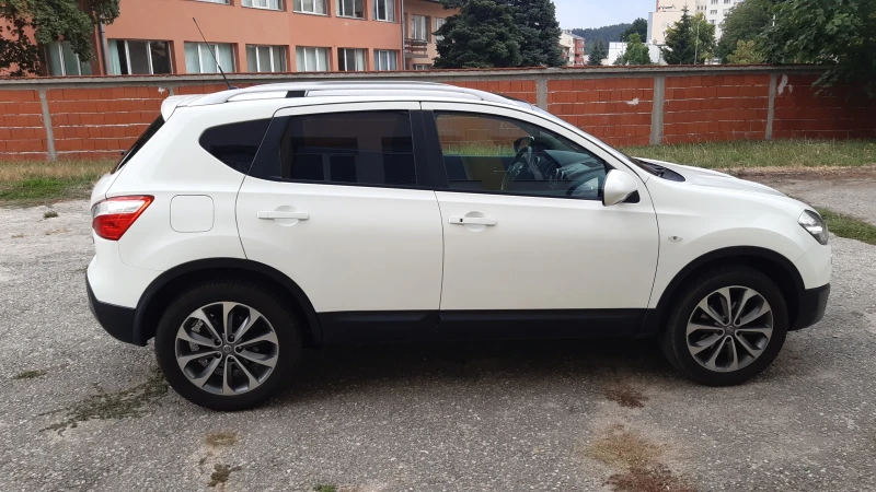Nissan Qashqai 1.6 dci tekna, снимка 3 - Автомобили и джипове - 51549528