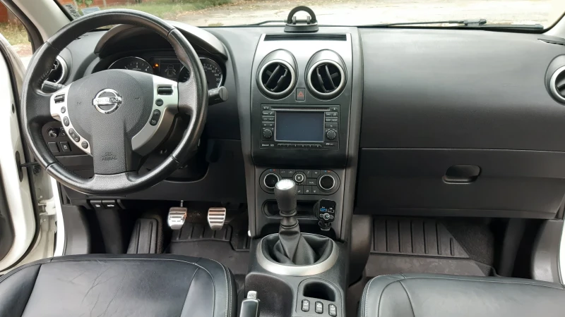 Nissan Qashqai 1.6 dci tekna, снимка 8 - Автомобили и джипове - 51549528