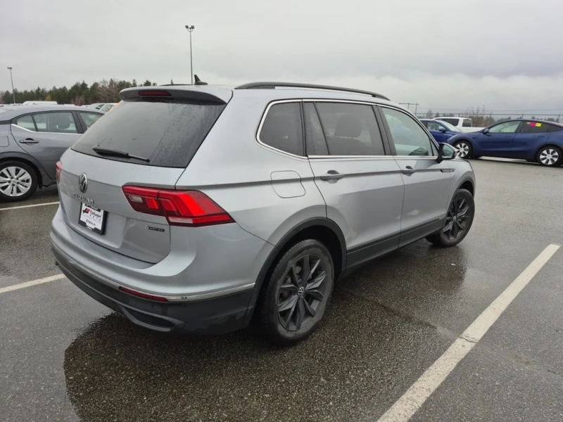 VW Tiguan * COMFORTLINE * CARFAX * БЕЗ ПЪРВОНАЧАЛНА ВНОСКА, снимка 3 - Автомобили и джипове - 52700245