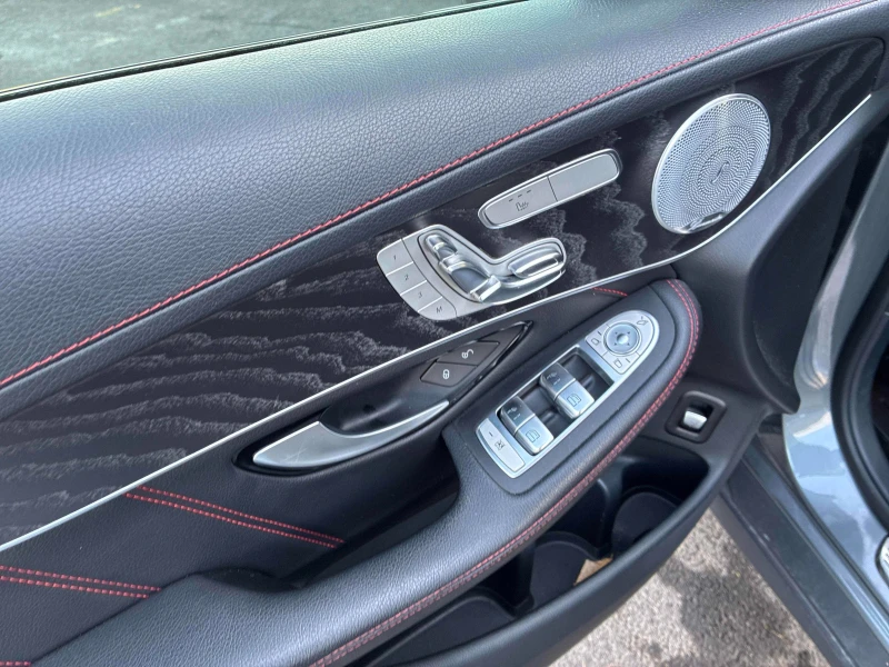 Mercedes-Benz GLC 43 AMG BURMESTER* LANE* ASSIST* ПОДГРЕВ* КАМЕРА* КЕЙЛЕС* , снимка 6 - Автомобили и джипове - 52965995