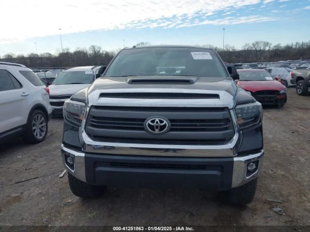 Toyota Tundra SR5 5.7L V8, снимка 11 - Автомобили и джипове - 48954734