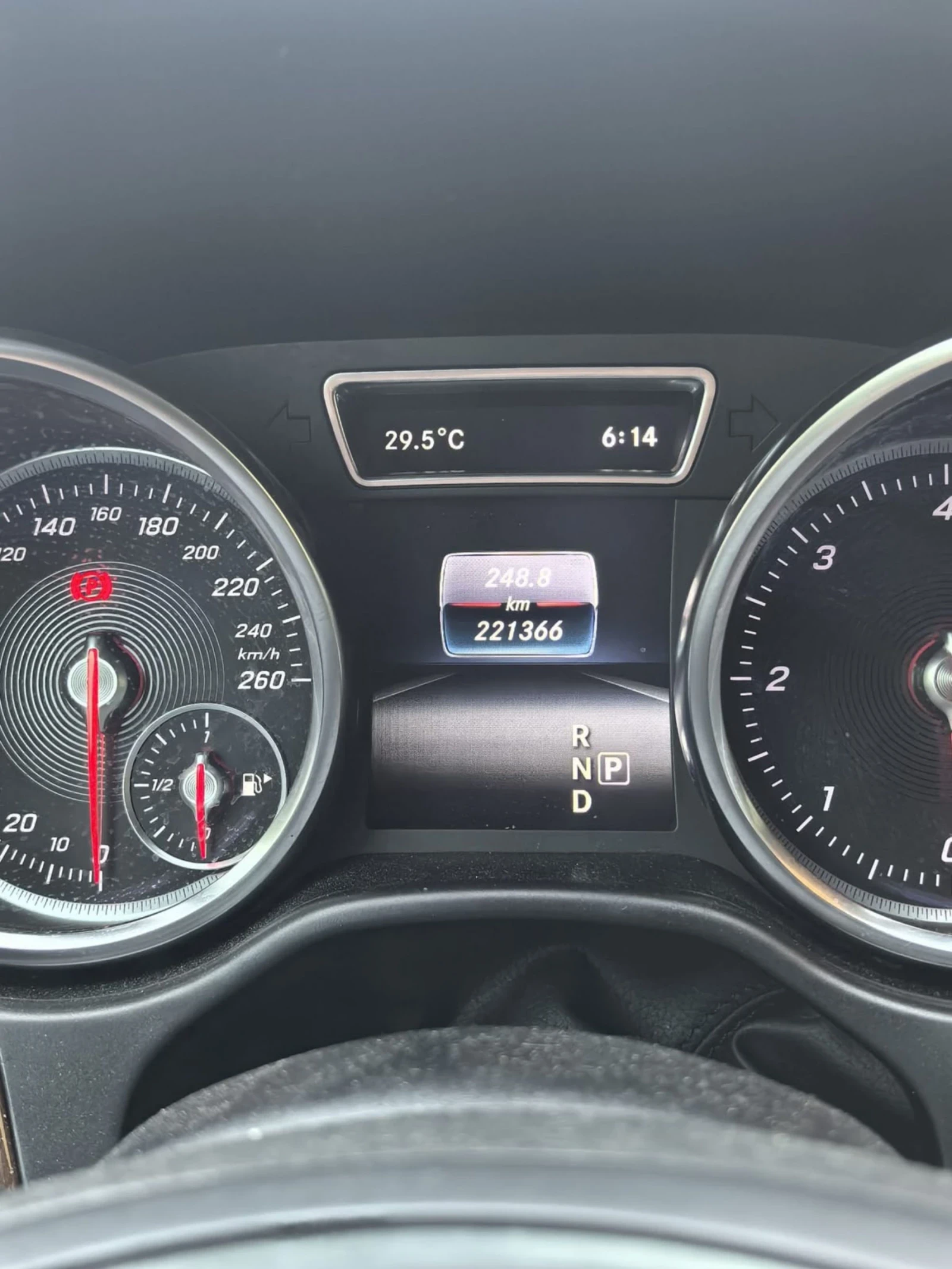 Mercedes-Benz GLE 350, снимка 7 - Автомобили и джипове - 54804119