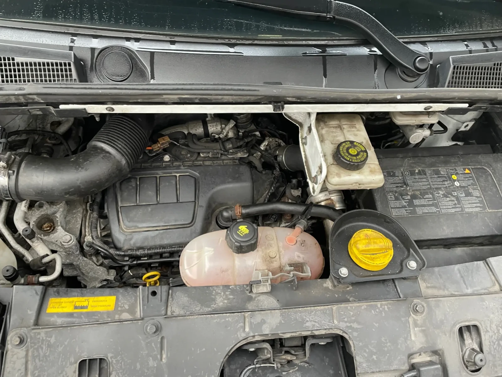 Opel Vivaro Bi-Turbo - изображение 8