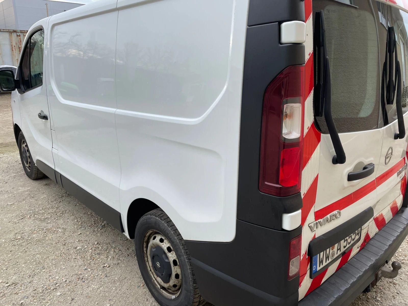 Opel Vivaro Bi-Turbo - изображение 3