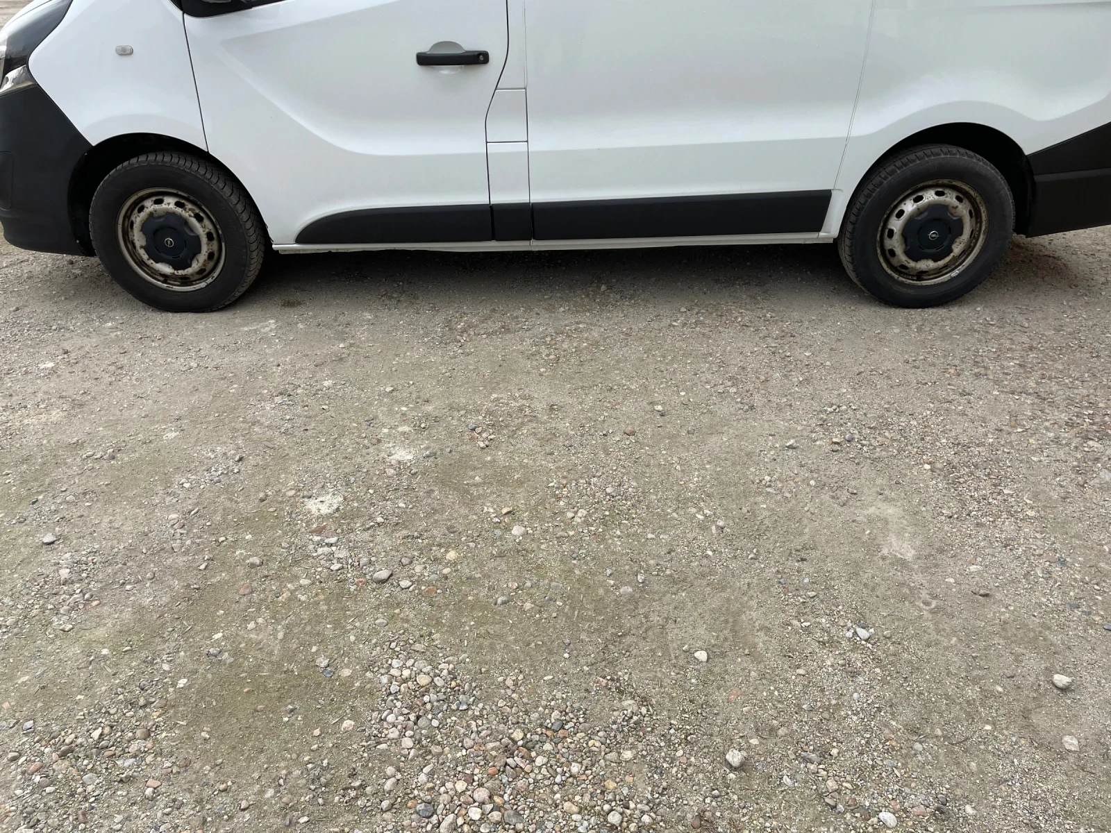 Opel Vivaro Bi-Turbo - изображение 6