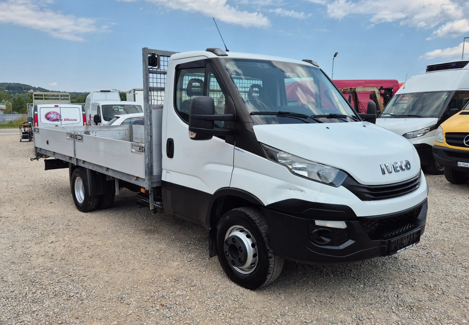 Iveco Daily 70c18* 3.5тона* 4.60м.* КЛИМАТИК* , снимка 3 - Бусове и автобуси - 55801070