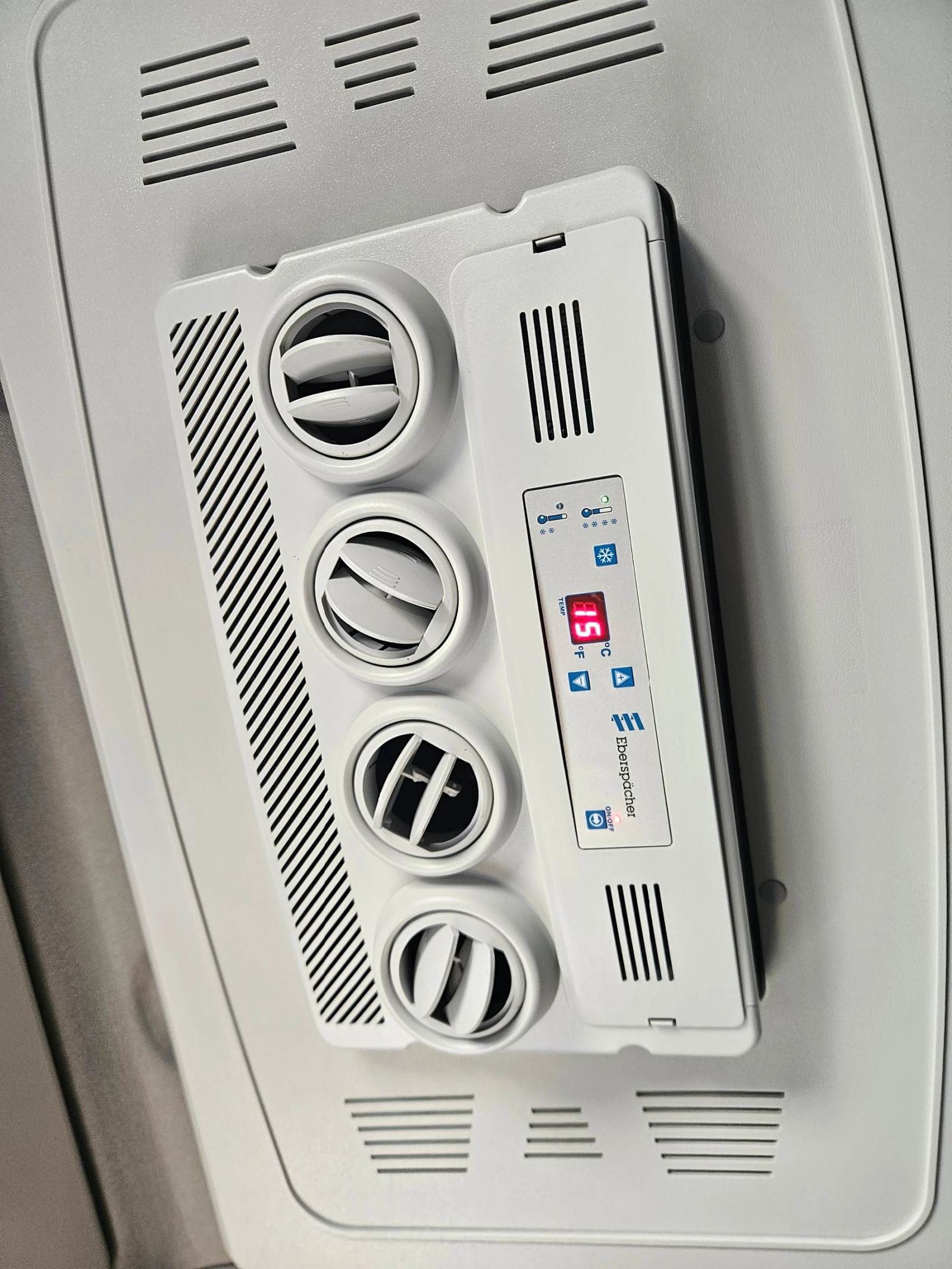 Iveco Stralis, снимка 11 - Камиони - 56123649