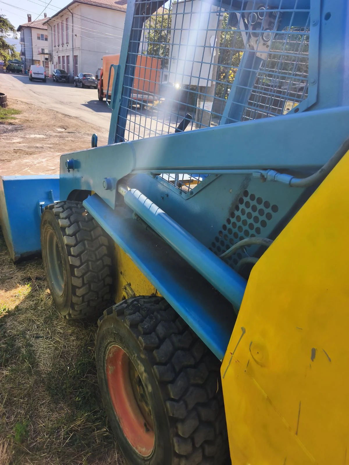 ���� ����� �������� Thomas Perkins | Mobile.bg � ����������� 5