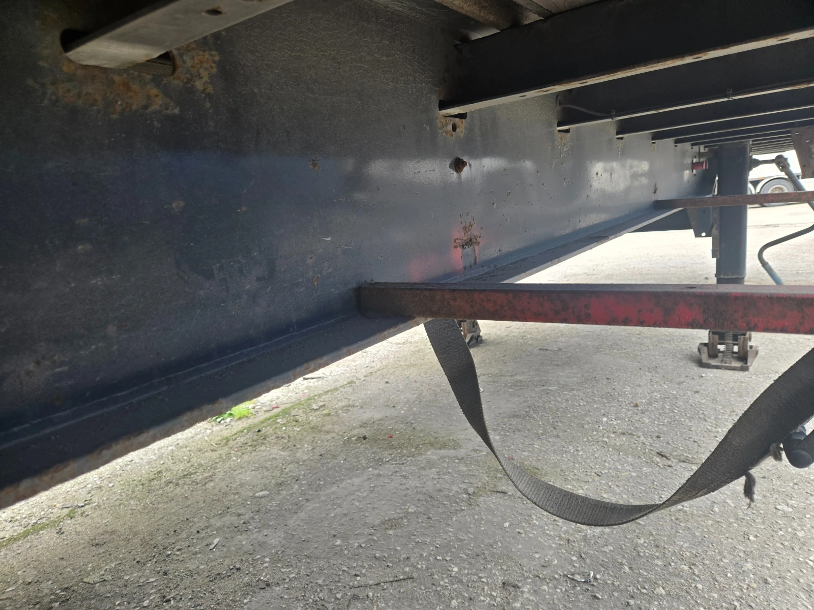 Полуремарке Schwarzmuller Бордово, снимка 14 - Ремаркета - 53914690