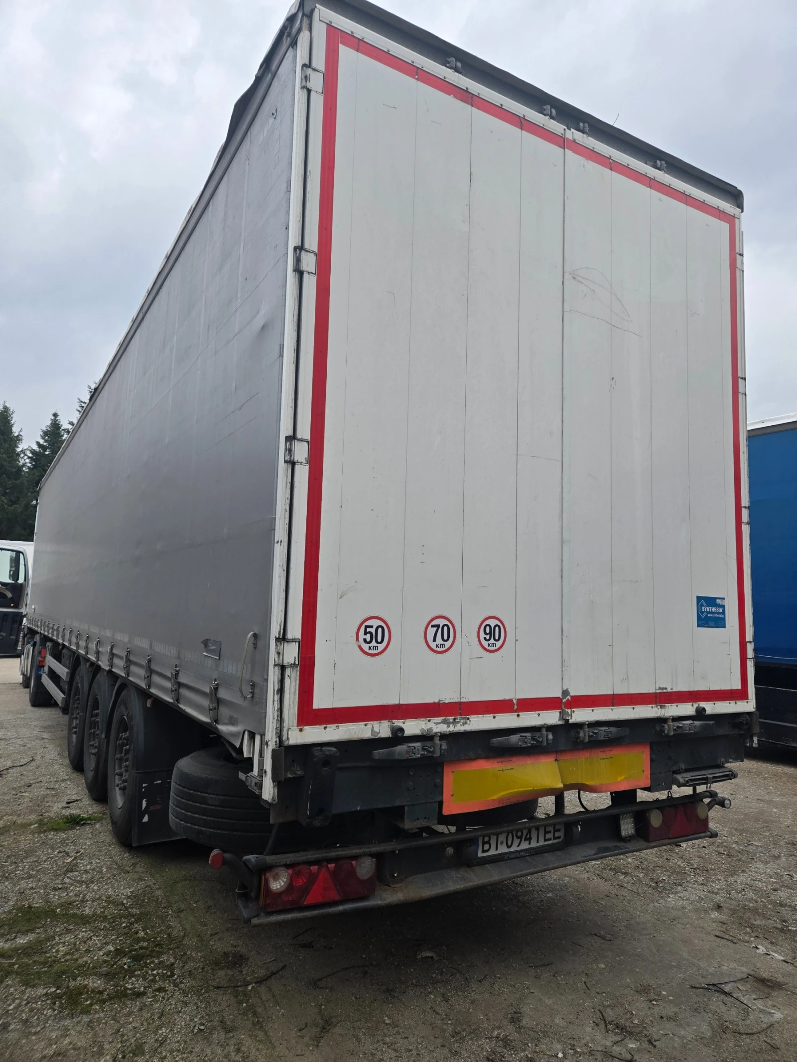 Полуремарке Schwarzmuller Бордово, снимка 3 - Ремаркета - 53914690