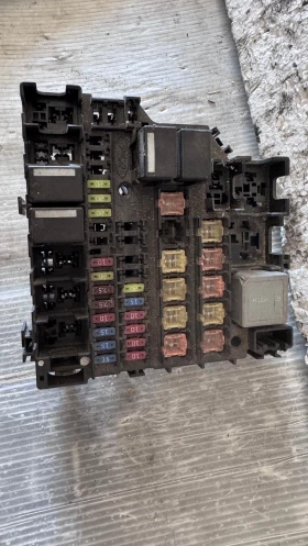       (  BSI / BSM )  Ford Fiesta - AV5T-14K012-PHC