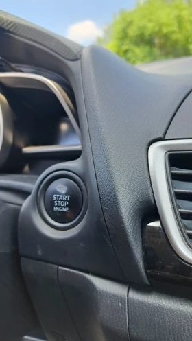 Mazda 3 2.0i, снимка 9
