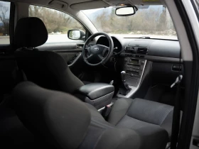 Toyota Avensis 1.8VVTI - LPG, снимка 7