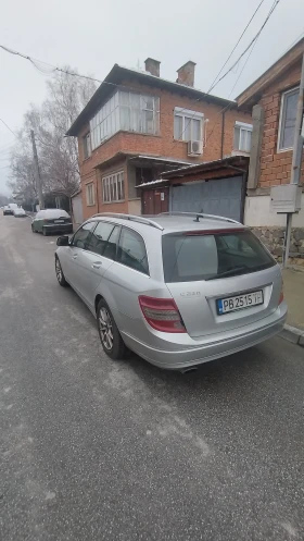 Mercedes-Benz C 220, снимка 2
