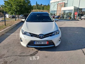 Toyota Auris 1.8 Hybrid, пълна сервизна история, снимка 1