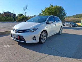 Toyota Auris 1.8 Hybrid, пълна сервизна история, снимка 2