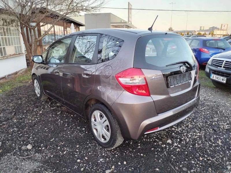 Honda Jazz 1.4i, снимка 5 - Автомобили и джипове - 47107714