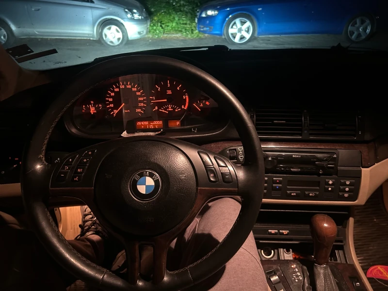 BMW 330 XD 204кс, снимка 6 - Автомобили и джипове - 47428123