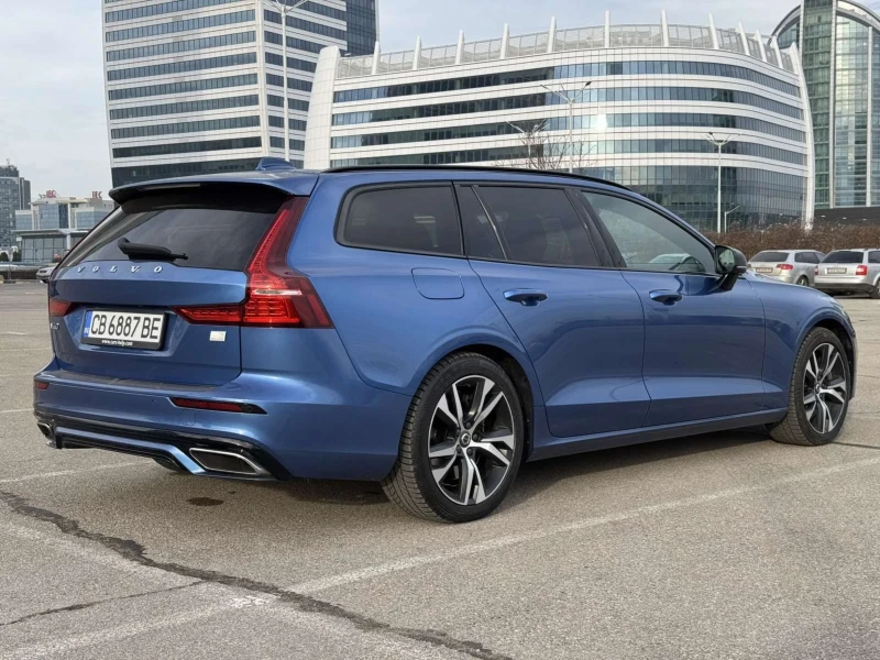 Volvo V60 Plug-in hybrid , снимка 7 - Автомобили и джипове - 48417735