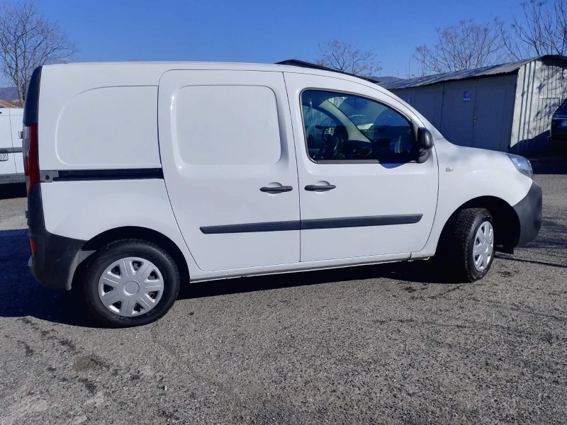 Renault Kangoo 1.5DCI, 90кс., снимка 4 - Автомобили и джипове - 49579906