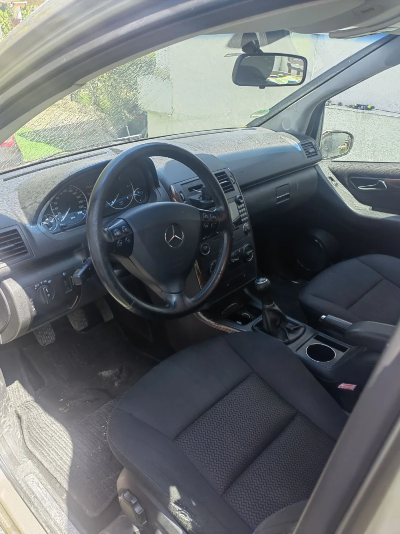 Mercedes-Benz A 180, снимка 6 - Автомобили и джипове - 52530301