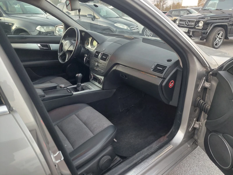 Mercedes-Benz C 220 CDI, снимка 11 - Автомобили и джипове - 52187455