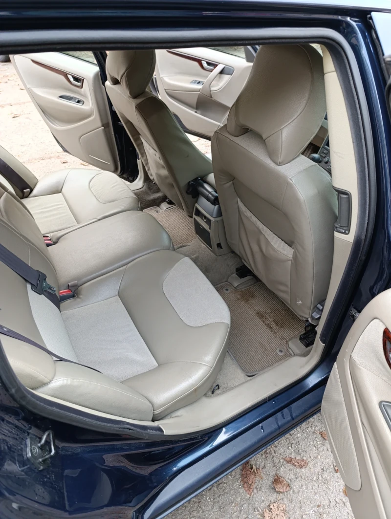 Volvo Xc70 Cross country , снимка 11 - Автомобили и джипове - 52677607