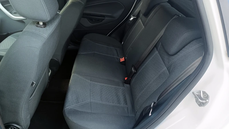 Ford Fiesta 1.4TDCi Titanium, снимка 14 - Автомобили и джипове - 52991663