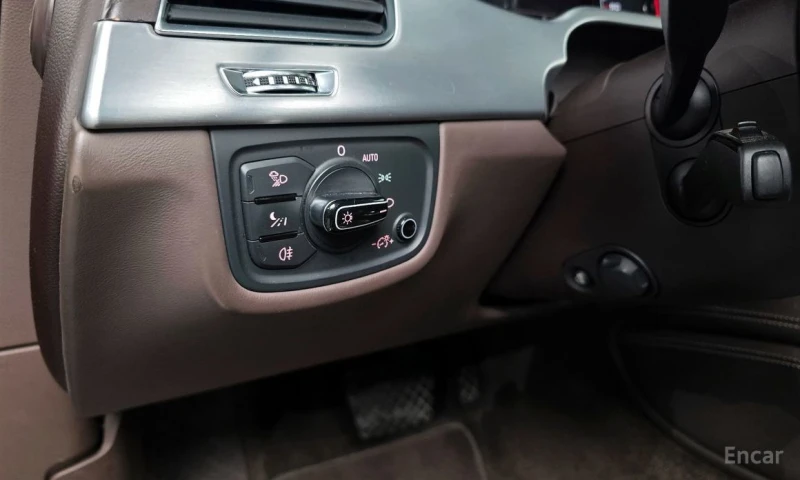 Audi A8, снимка 13 - Автомобили и джипове - 53044375