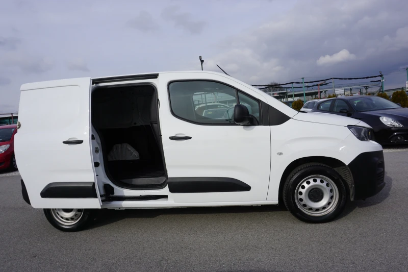 Peugeot Partner 1.5/131к.с/Навигация/ПЕРФЕКТНО СЪСТОЯНИЕ , снимка 10 - Автомобили и джипове - 53414306
