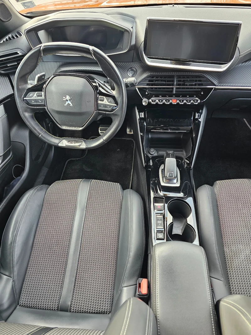 Peugeot 2008 GT-Line, снимка 11 - Автомобили и джипове - 53542127
