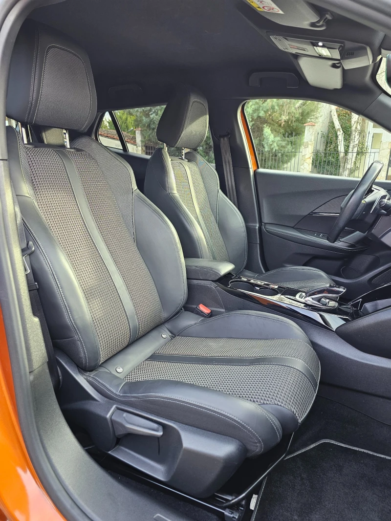 Peugeot 2008 GT-Line, снимка 14 - Автомобили и джипове - 53542127