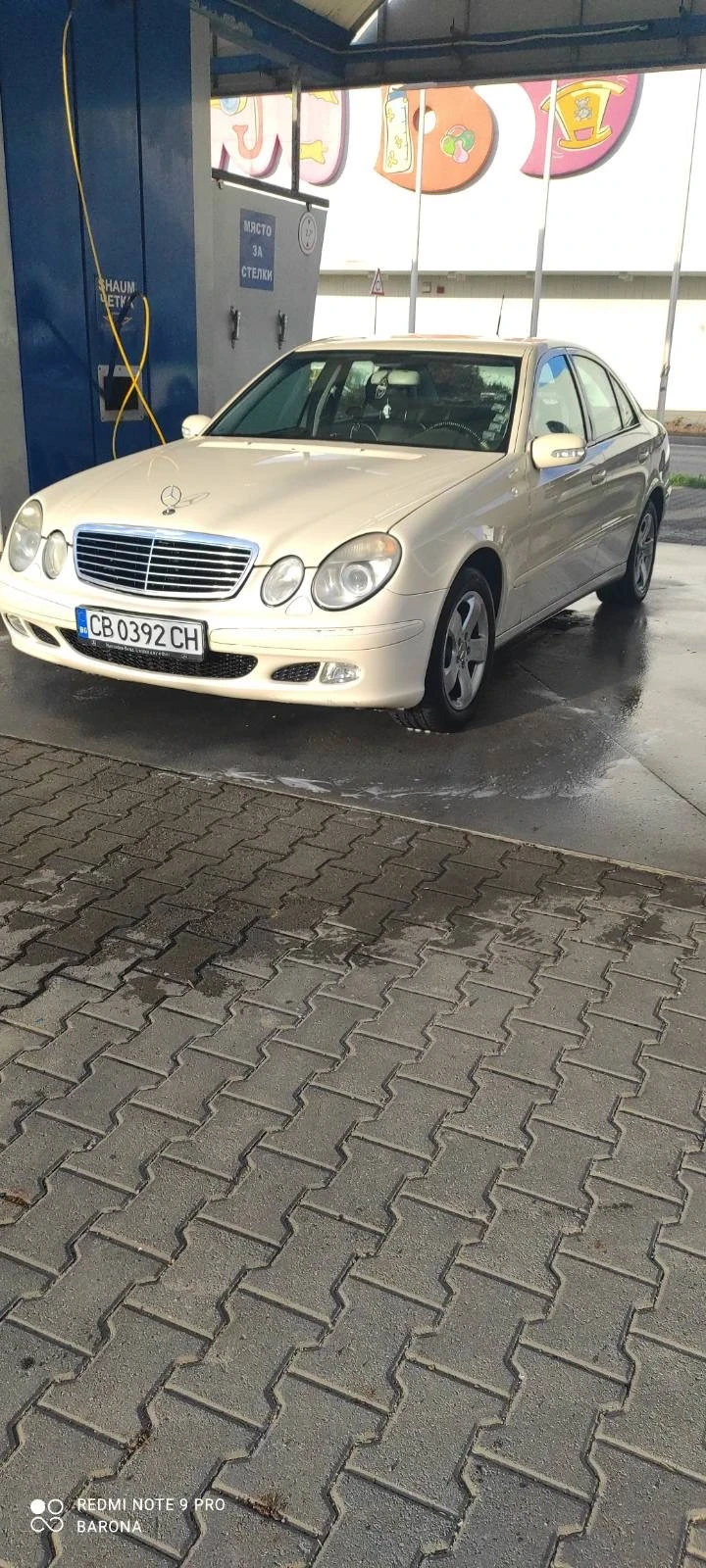 Mercedes-Benz E 200, снимка 2 - Автомобили и джипове - 47831222