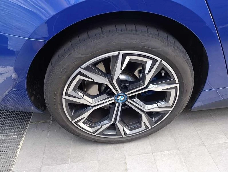 BMW i4 M50* X-Drive* M Sport* Portimao Blau* , снимка 6 - Автомобили и джипове - 55463521